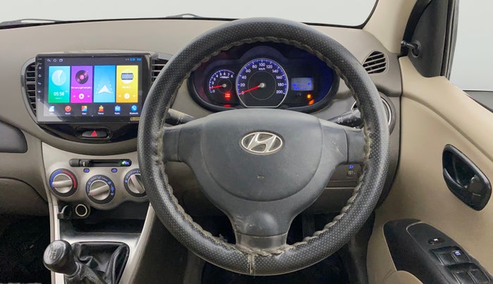 2016 Hyundai i10 MAGNA 1.1, CNG, Manual, 93,408 km, Steering Wheel Close Up