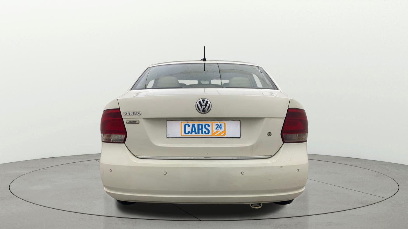 2014 Volkswagen Vento HIGHLINE 1.6 MPI, Petrol, Manual, 64,335 km, Back/Rear