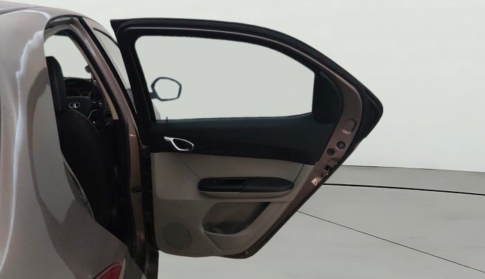 2016 Tata Tiago XZ PETROL, Petrol, Manual, 88,841 km, RHS Rear Door