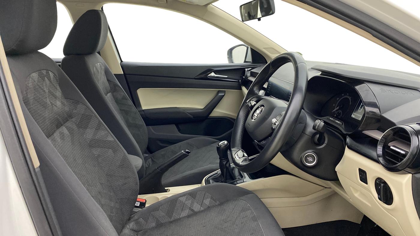 2023 Skoda SLAVIA AMBITION 1.0L TSI MT, Petrol, Manual, 49,091 km, Right Side Front Door Cabin