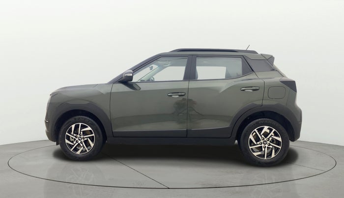 2024 Mahindra XUV 3XO AX5 1.2 L TCMPFi, Petrol, Manual, 6,533 km, Left Side