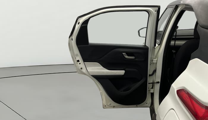 2023 Tata PUNCH CREATIVE  MT, Petrol, Manual, 15,089 km, LHS Rear Door