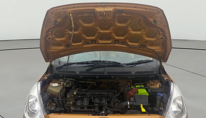 2016 Ford Figo Aspire TREND 1.2 PETROL, Petrol, Manual, 1,05,720 km, Open Bonet