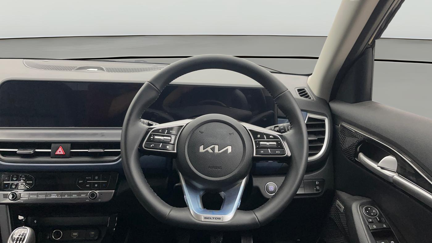 2025 KIA SELTOS HTX (O)1.5 Petrol MT, Petrol, Manual, 8,337 km, Steering Wheel Close Up