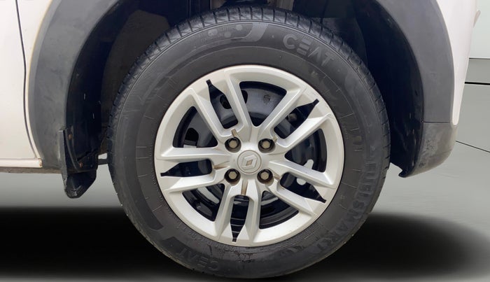 2021 Renault TRIBER RXT, Petrol, Manual, 22,099 km, Right Front Wheel