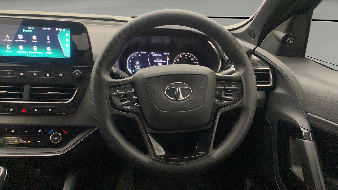 2022 Tata Harrier XZA Plus 2.0L Kryotec Halo Dark Edition, Diesel, Automatic, 1,33,989 km, Steering Wheel Close Up