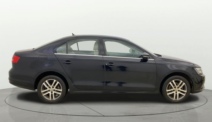 2015 Volkswagen Jetta HIGHLINE TDI AT, Diesel, Automatic, 1,18,810 km, Right Side View
