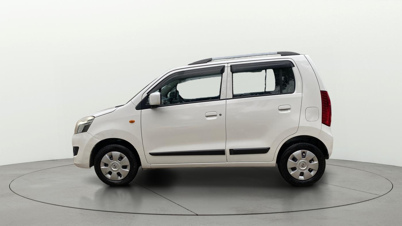 2017 Maruti Wagon R 1.0 VXI, CNG, Manual, 1,32,273 km, Left Side