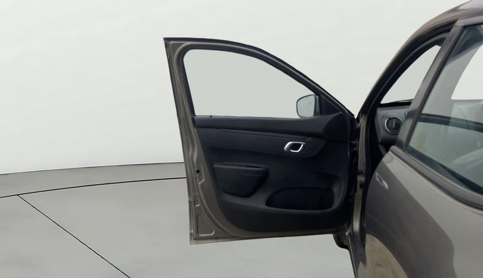 2018 Renault Kwid RXT 1.0, Petrol, Manual, 77,887 km, LHS Front Door