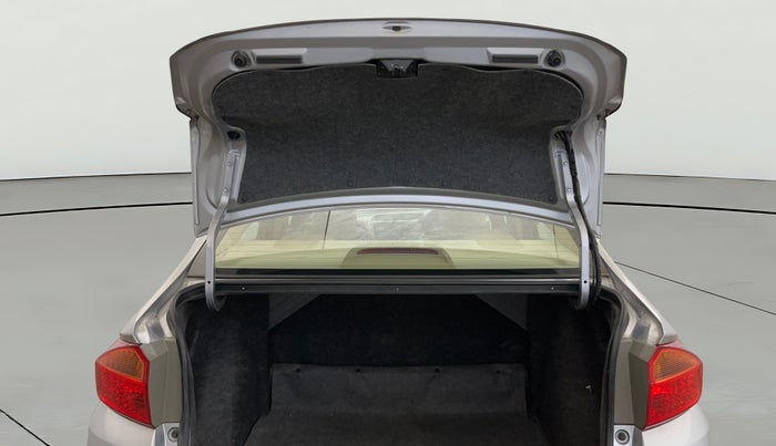 2020 Honda City 1.5L I-VTEC V MT, Petrol, Manual, 50,740 km, Boot Door Open