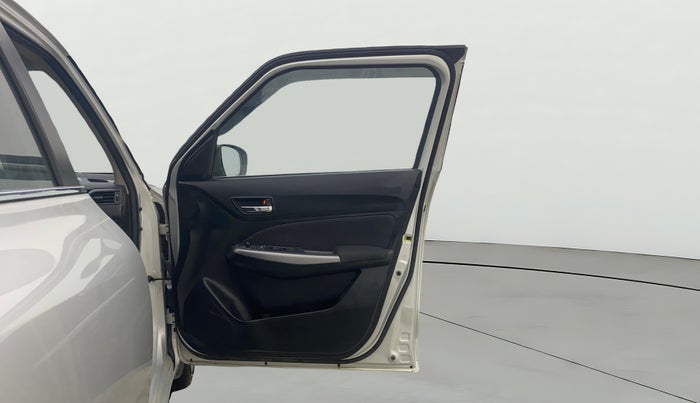 2023 Maruti Swift ZXI, Petrol, Manual, 4,273 km, RHS Front Door