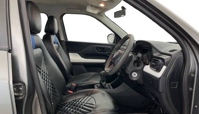2022 Tata PUNCH PURE MT, Petrol, Manual, 36,844 km, Right Side Front Door Cabin