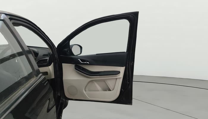 2022 Tata TIGOR XZ PLUS CNG, CNG, Manual, 74,369 km, RHS Front Door