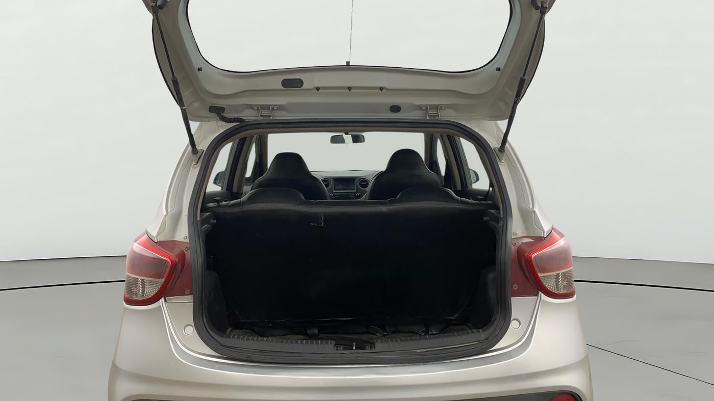 2018 Hyundai Grand i10 SPORTZ 1.2 KAPPA VTVT, Petrol, Manual, 82,935 km, Boot Open Zoomed View