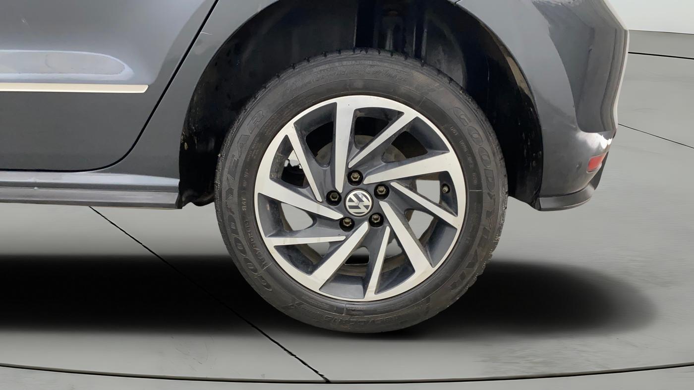 2020 Volkswagen Polo COMFORTLINE PLUS 1.0L MPI, Petrol, Manual, 38,926 km, Left Rear Wheel