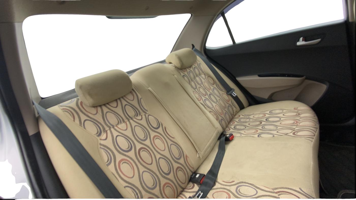 2016 Hyundai Xcent S AT 1.2, Petrol, Automatic, 65,303 km, Right Side Rear Door Cabin