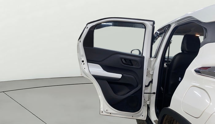 2022 Tata PUNCH ACCOMPLISHED MT, Petrol, Manual, 33,712 km, LHS Rear Door