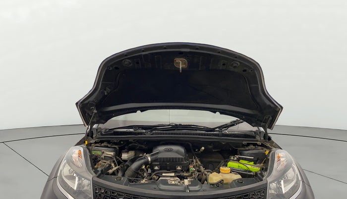 2018 Tata NEXON XT PETROL, Petrol, Manual, 19,070 km, Open Bonet