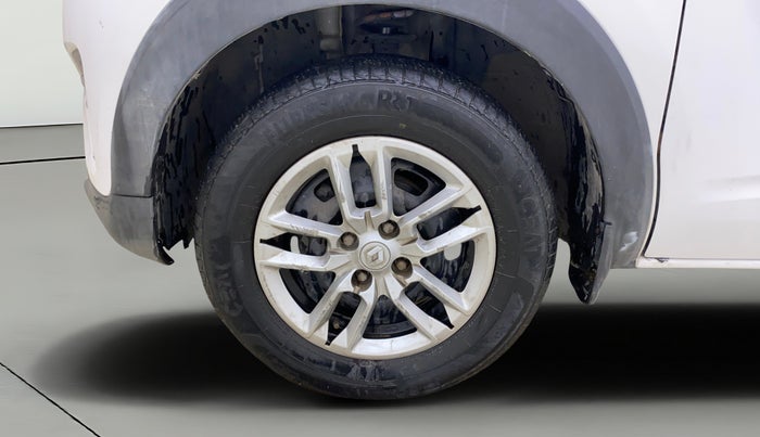 2019 Renault TRIBER RXL MT, Petrol, Manual, 42,775 km, Left Front Wheel