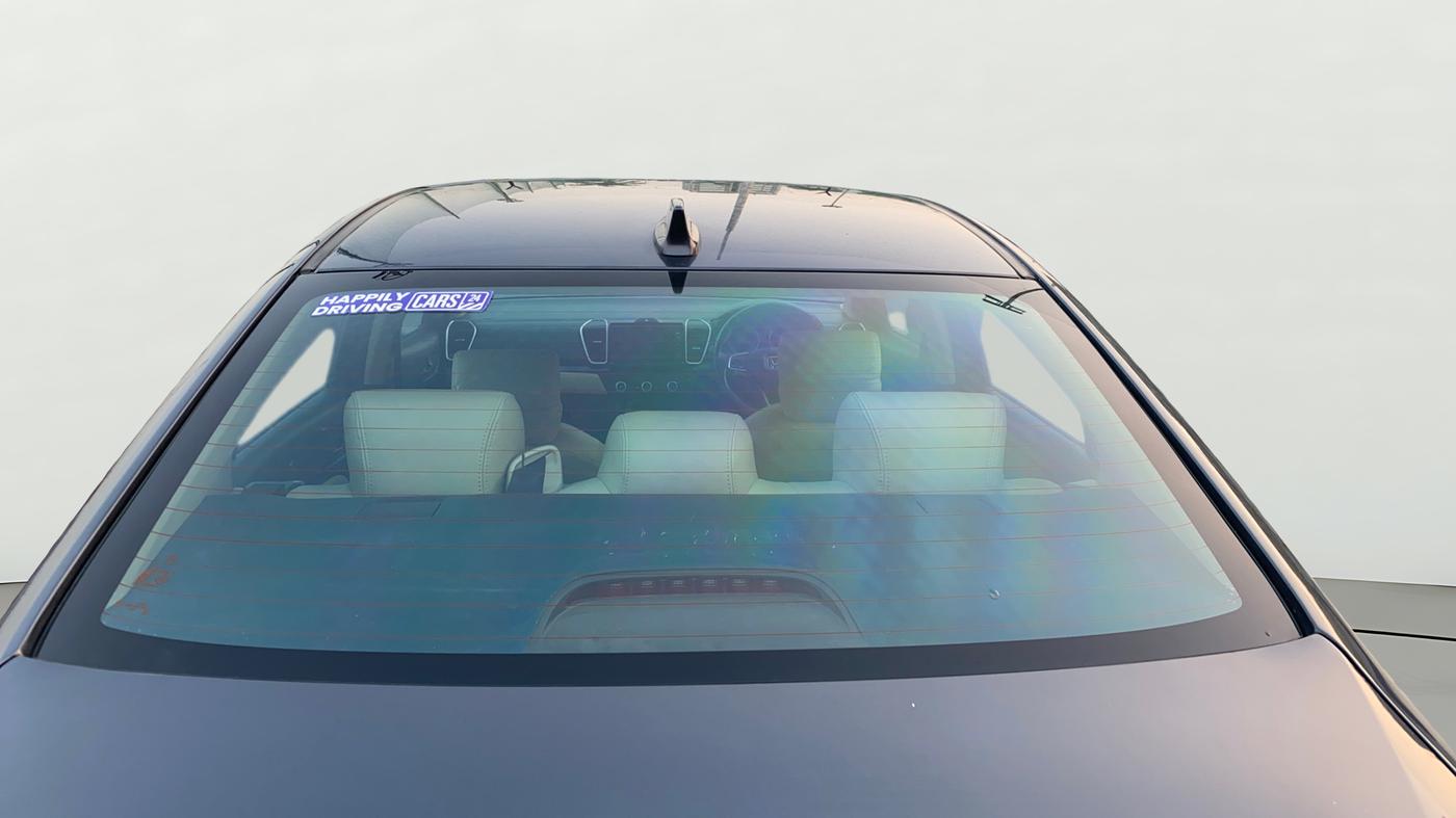 2022 Honda City 1.5L I-VTEC V MT 5TH GEN, Petrol, Manual, 1,35,449 km, Rear Windshield