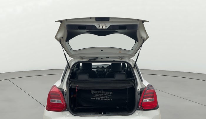 2018 Maruti Swift VXI, CNG, Manual, 93,415 km, Boot Door Open