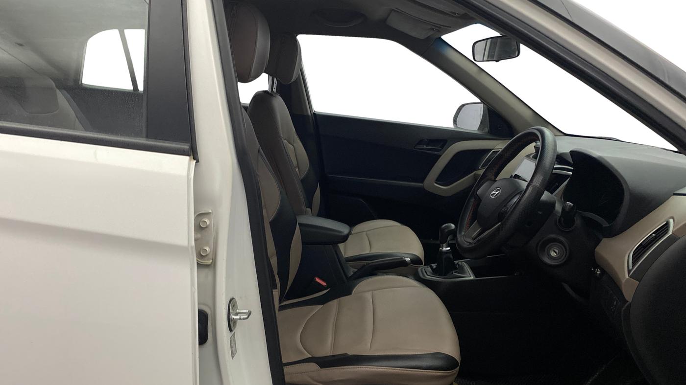 2015 Hyundai Creta BASE 1.6 PETROL, Petrol, Manual, 50,019 km, Right Side Front Door Cabin
