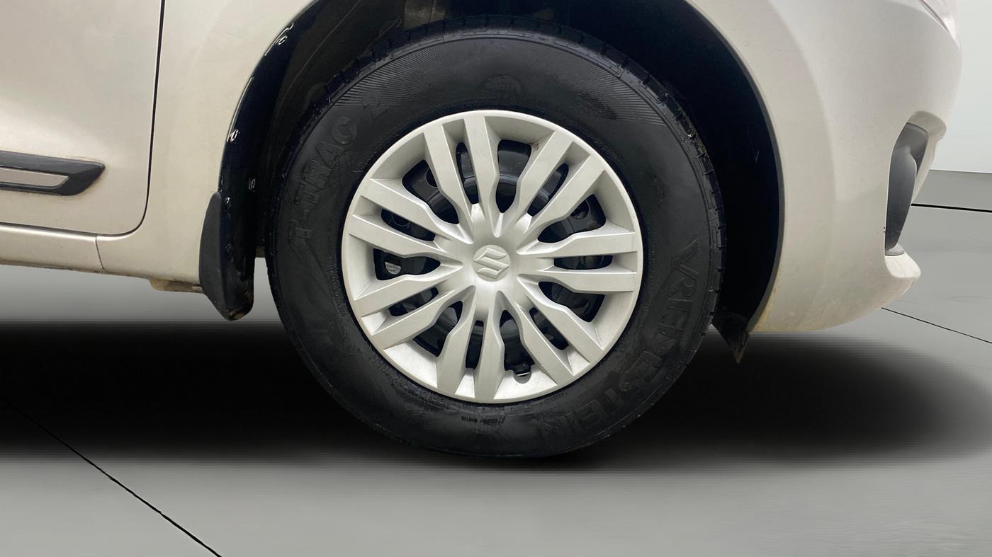 2022 Maruti Swift VXI, Petrol, Manual, 53,102 km, Right Front Wheel