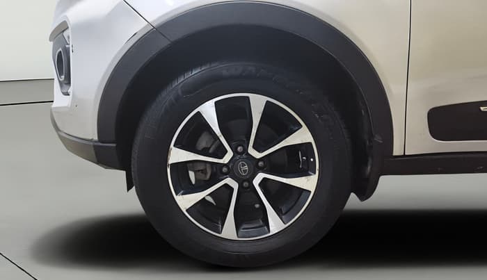 2020 Tata NEXON XZ PLUS PETROL SUNROOF, Petrol, Manual, 71,733 km, Left Front Wheel