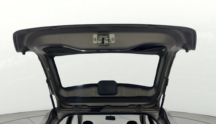 2016 Datsun Redi Go T (O), Petrol, Manual, 59,675 km, Boot Door Open