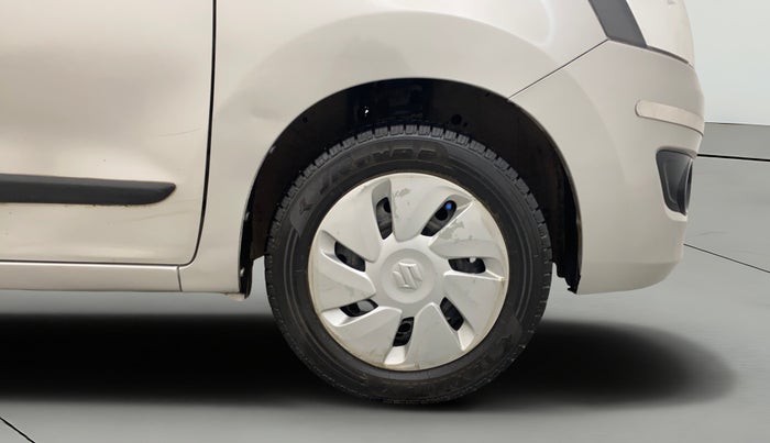 2015 Maruti Wagon R 1.0 VXI AMT, CNG, Automatic, 74,689 km, Right Front Wheel
