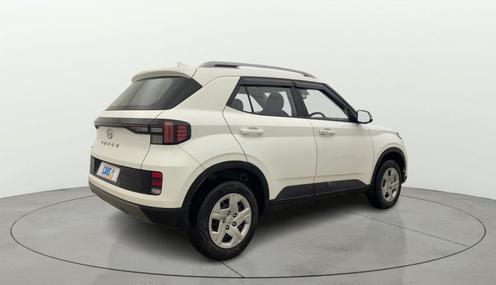 2022 Hyundai VENUE SX 1.2 PETROL, Petrol, Manual, 33,900 km, Right Back Diagonal