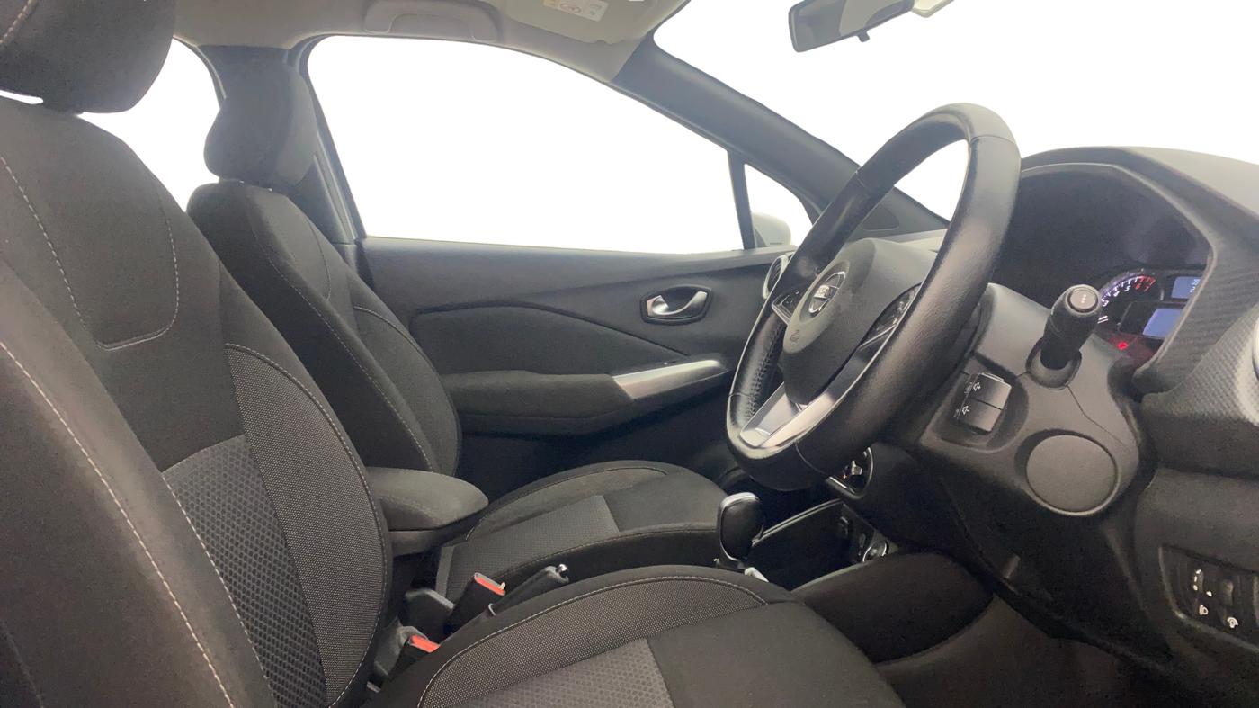 2021 Nissan Kicks XV PREMIUM TURBO 1.3 CVT, Petrol, Automatic, 39,115 km, Right Side Front Door Cabin