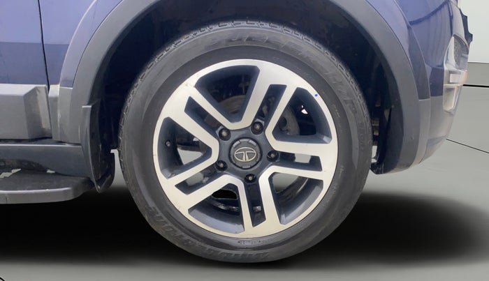 2017 Tata Hexa XT 4X2 7 STR, Diesel, Manual, 89,492 km, Right Front Wheel