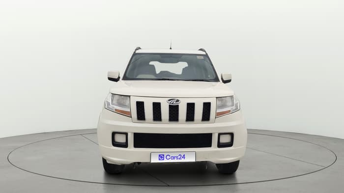 2017 Mahindra TUV300 T6 PLUS, Diesel, Manual, 1,42,462 km, Front