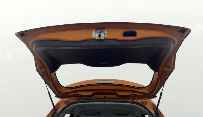 2018 Maruti Vitara Brezza VDI, Diesel, Manual, 76,683 km, Boot Door Open