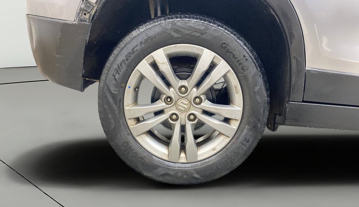 2016 Maruti Vitara Brezza ZDI PLUS, Diesel, Manual, 95,612 km, Right Rear Wheel