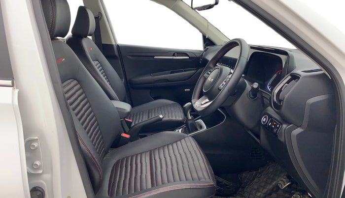 2022 KIA SONET GTX PLUS 1.5, Diesel, Manual, 11,309 km, Right Side Front Door Cabin