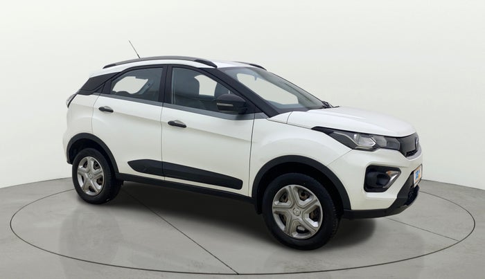 2020 Tata NEXON XM PETROL, Petrol, Manual, 1,45,444 km, Right Front Diagonal