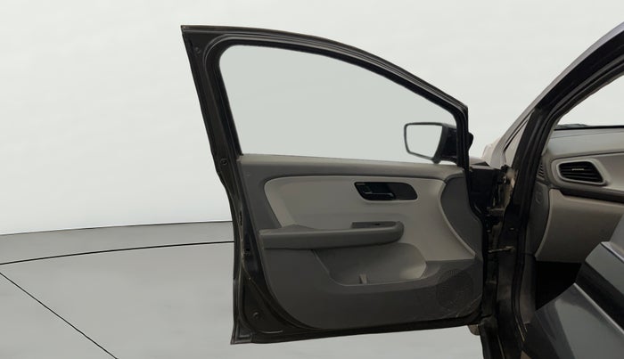 2020 Tata ALTROZ XM PETROL, Petrol, Manual, 54,879 km, LHS Front Door