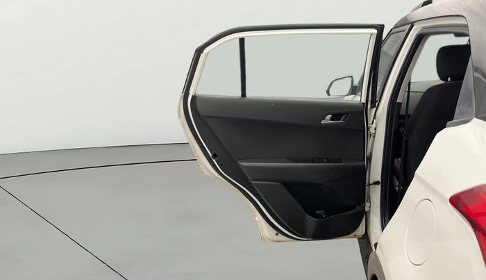 2017 Hyundai Creta SX PLUS 1.6 PETROL, Petrol, Manual, 34,982 km, LHS Rear Door