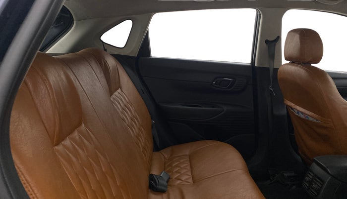 2021 Hyundai NEW I20 SPORTZ 1.5 MT, Diesel, Manual, 82,226 km, Right Side Rear Door Cabin