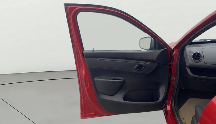 2017 Renault Kwid RXT 1.0 AMT, Petrol, Automatic, 67,812 km, LHS Front Door