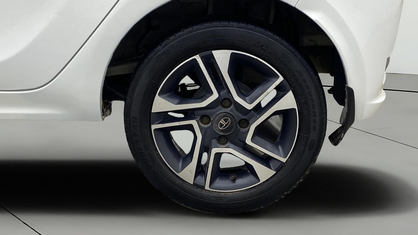 2023 Tata Tiago XZ PLUS PETROL, Petrol, Manual, 45,693 km, Left Rear Wheel