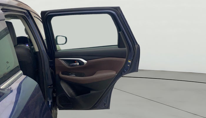 2023 Maruti Grand Vitara ALPHA SMART HYBRID AT, Petrol, Automatic, 7,822 km, RHS Rear Door