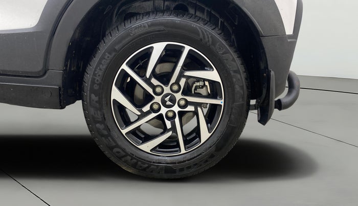 2024 Mahindra XUV 3XO AX5 1.2 L TCMPFi, Petrol, Manual, 5,026 km, Left Rear Wheel