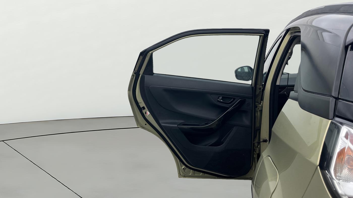 2022 Tata NEXON XZ PLUS PETROL KAZIRANGA, Petrol, Manual, 18,028 km, LHS Rear Door