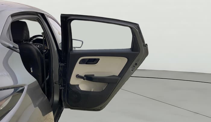2022 Tata ALTROZ XE PETROL, Petrol, Manual, 84,722 km, RHS Rear Door
