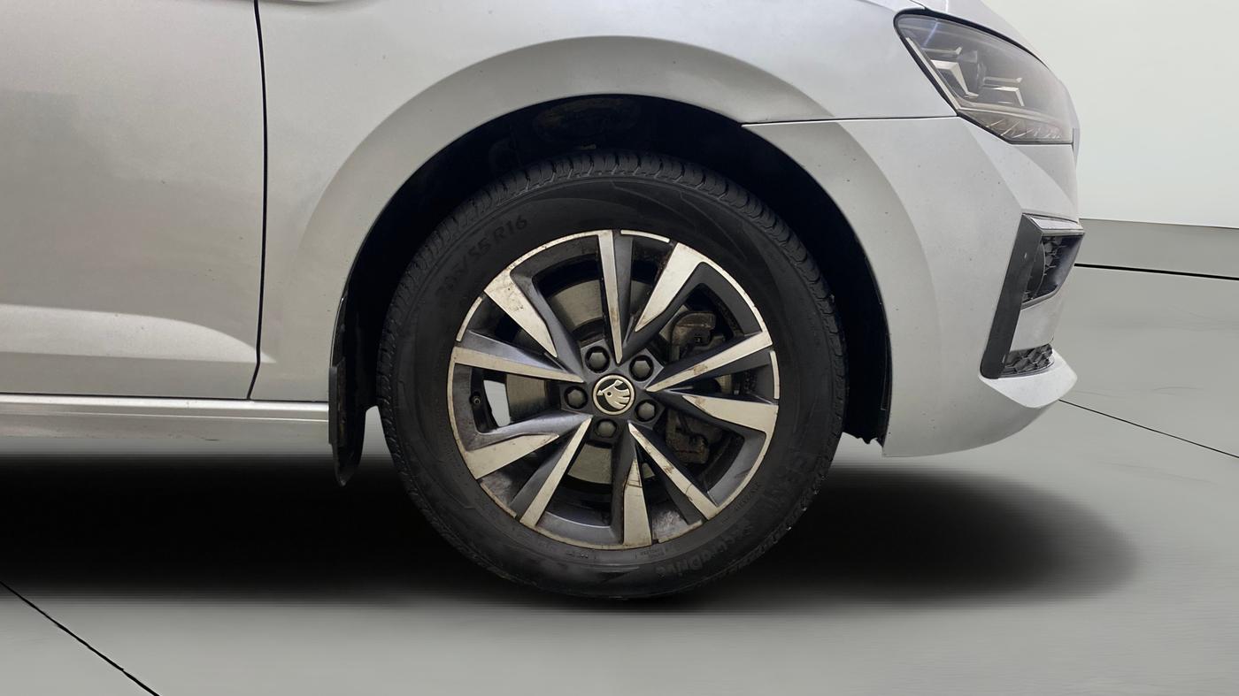 2022 Skoda SLAVIA STYLE 1.5L TSI DSG, Petrol, Automatic, 66,460 km, Right Front Wheel