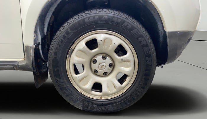 2014 Renault Duster 85 PS RXL DIESEL, Diesel, Manual, 1,15,074 km, Right Front Wheel