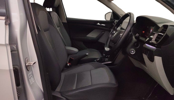 2022 Skoda KUSHAQ STYLE 1.0L TSI AT (6 AIRBAGS), Petrol, Automatic, 47,751 km, Right Side Front Door Cabin